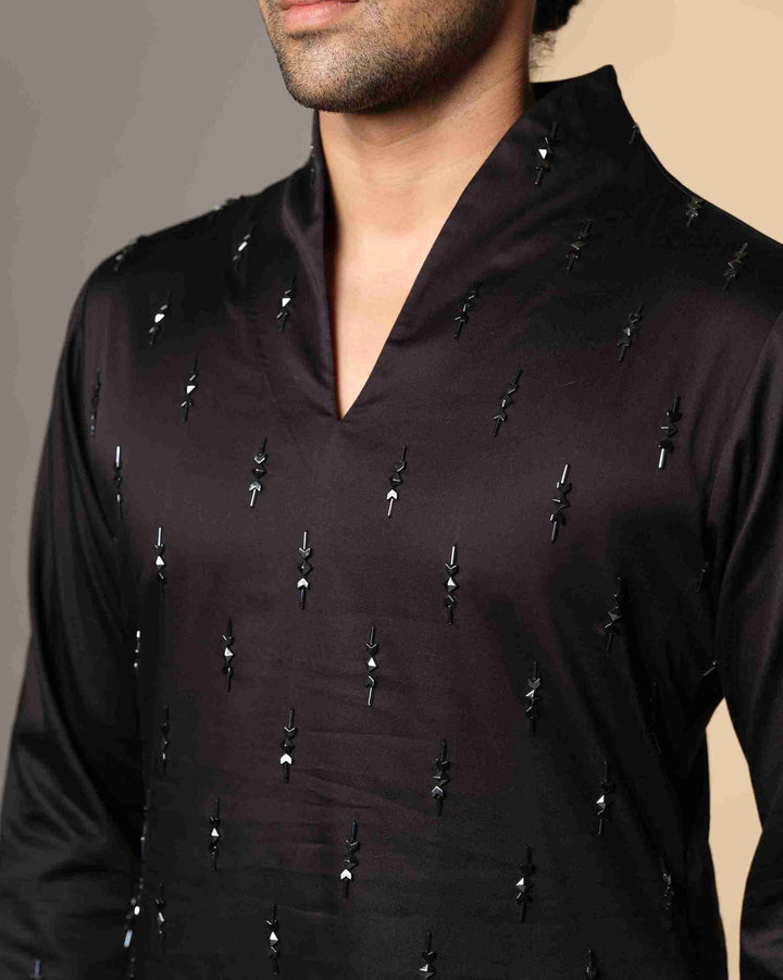Black Kurta with Pyramid Arrow and-sally chitha work
