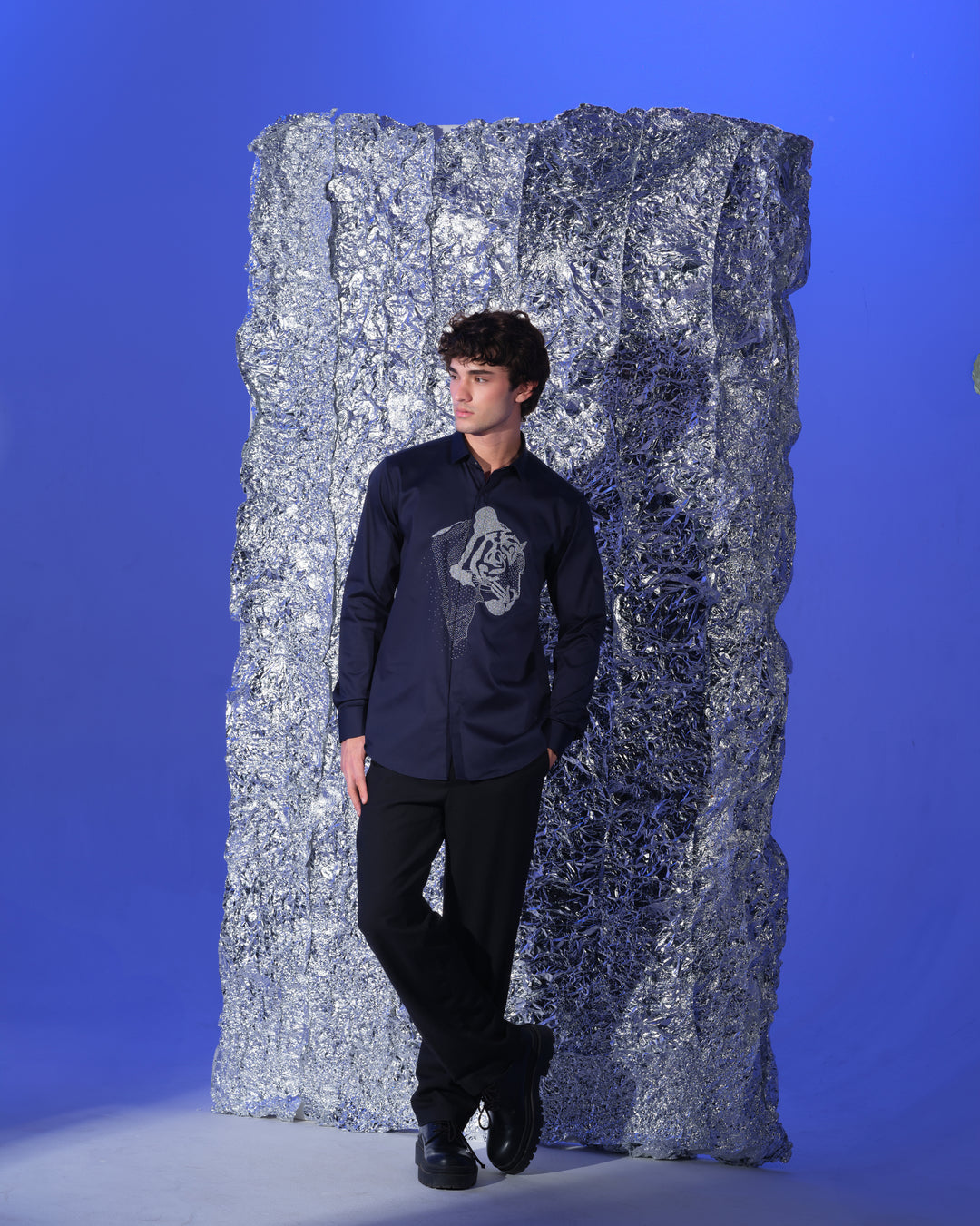 NAVY BLUE SHIRT WITH HAND EMBROIDERED SILVER POTH CENTER TIGER FACE