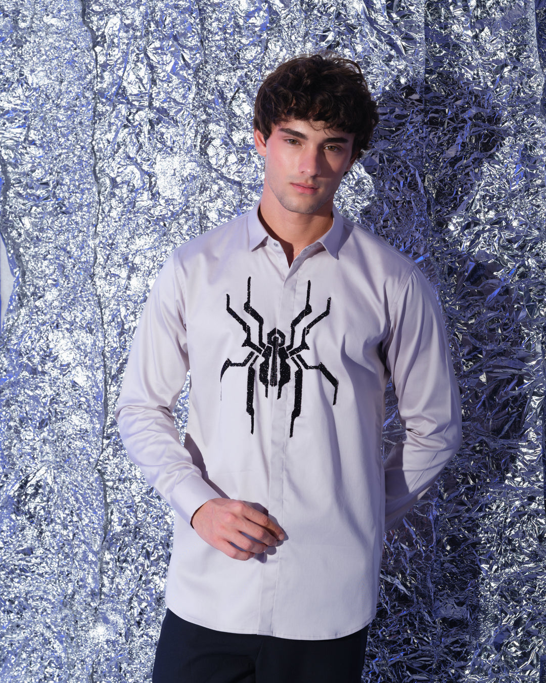 GREY SHIRT WITH HAND EMBROIDERED BLACK CUTDANA CENTER SPIDER