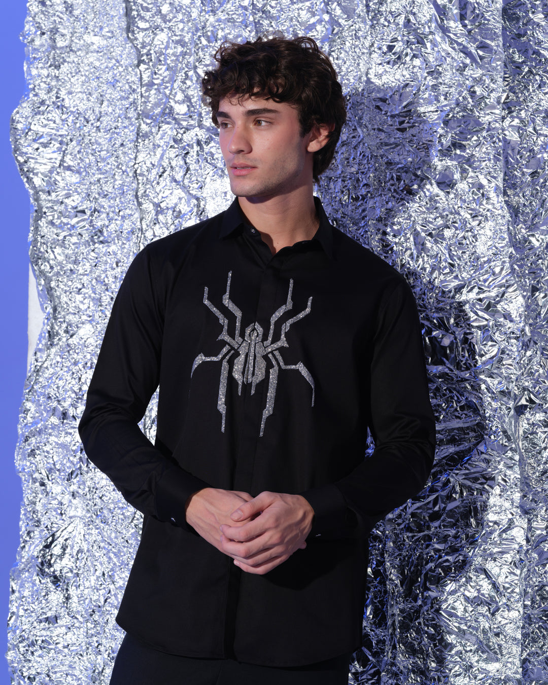 BLACK SHIRT WITH HAND EMBROIDERED SILVER CUTDANA CENTER SPIDER