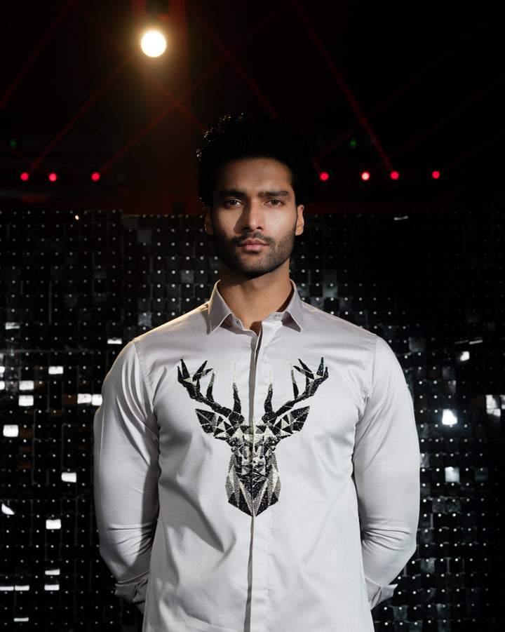 Grey shirt with hand embroided 3D Rendeer