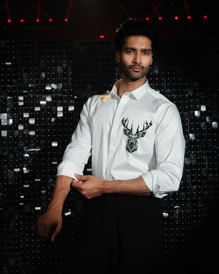 White shirt with hand embroided 3D Rendeer Pocket square