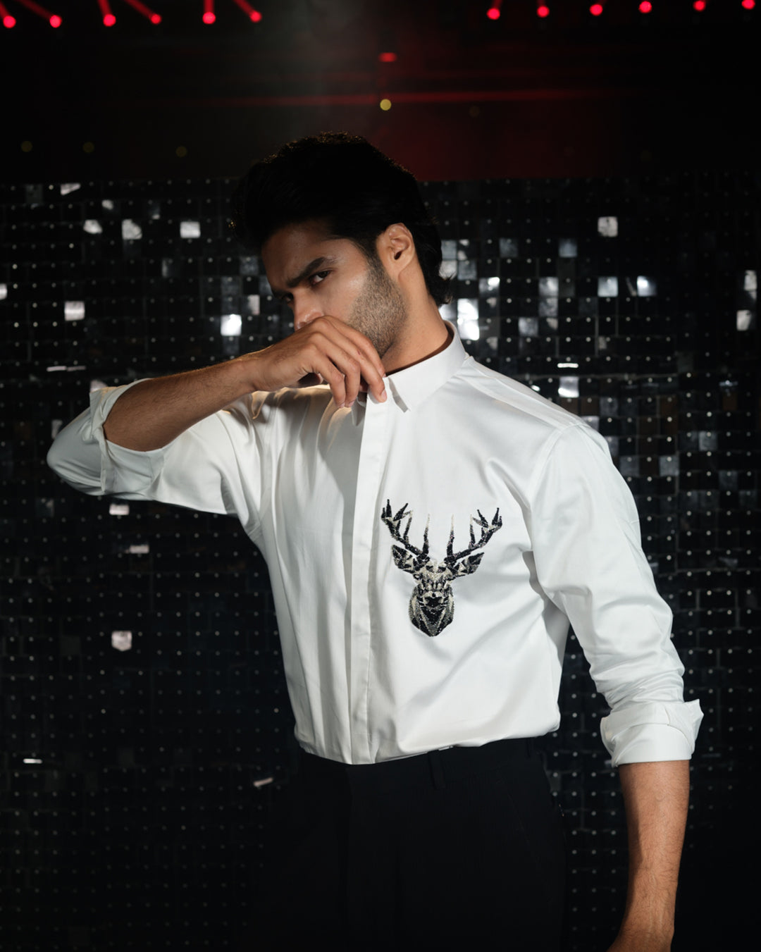 White shirt with hand embroided 3D Rendeer Pocket square