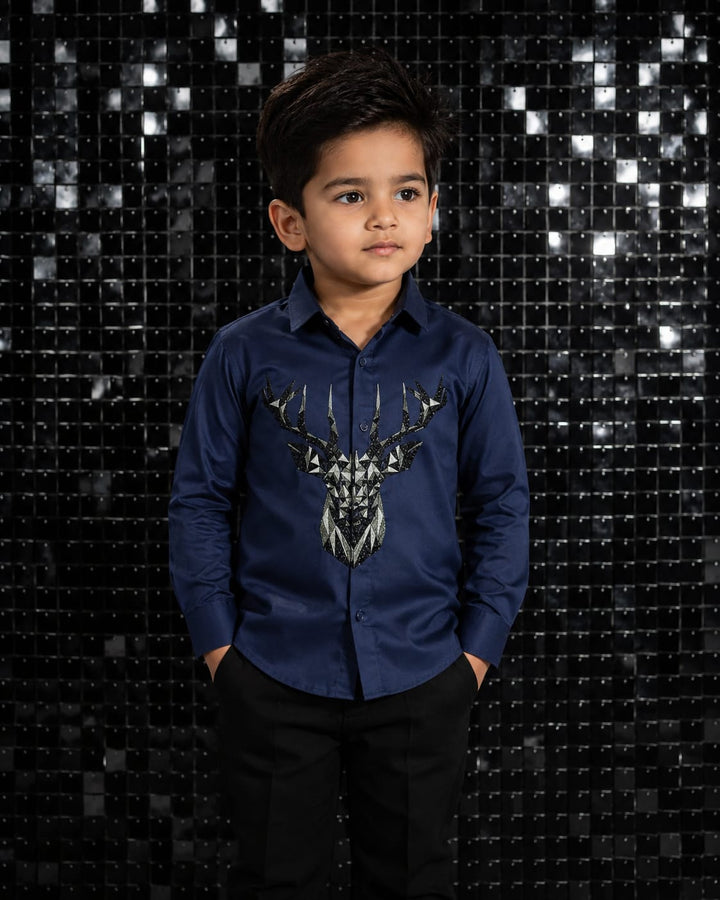 BOY NAVY BLUE SHIRT WITH HAND EMBROIDERED  3D REINDEER CENTER