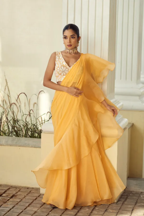 Buy Yellow Sarees for Women by Suta Online | Ajio.com